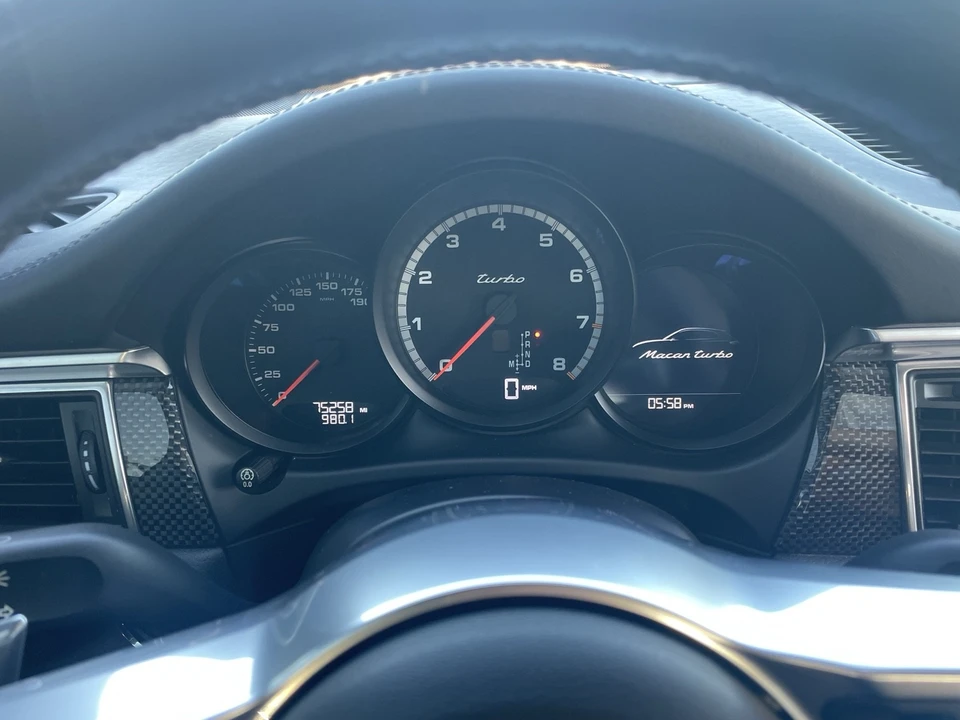 2018 Porsche Macan Turbo - Image 13 of 15