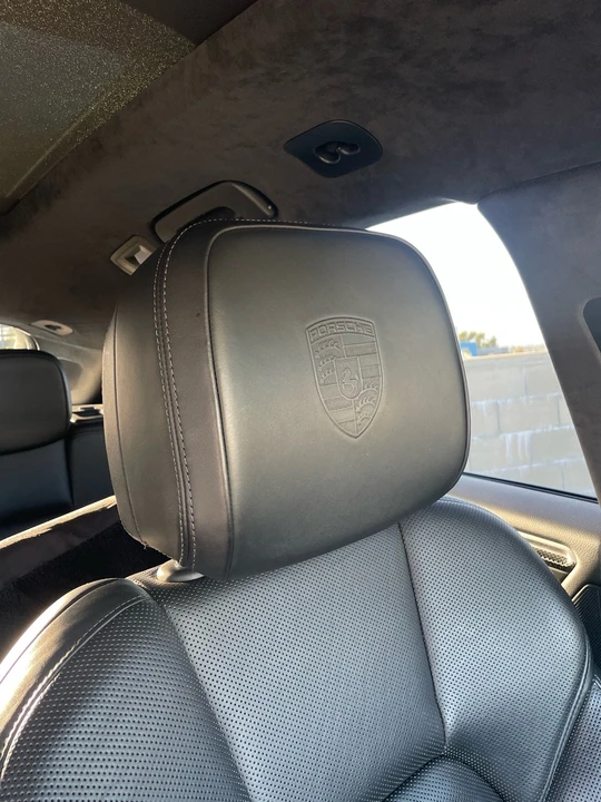 2018 Porsche Macan Turbo - Image 12 of 15