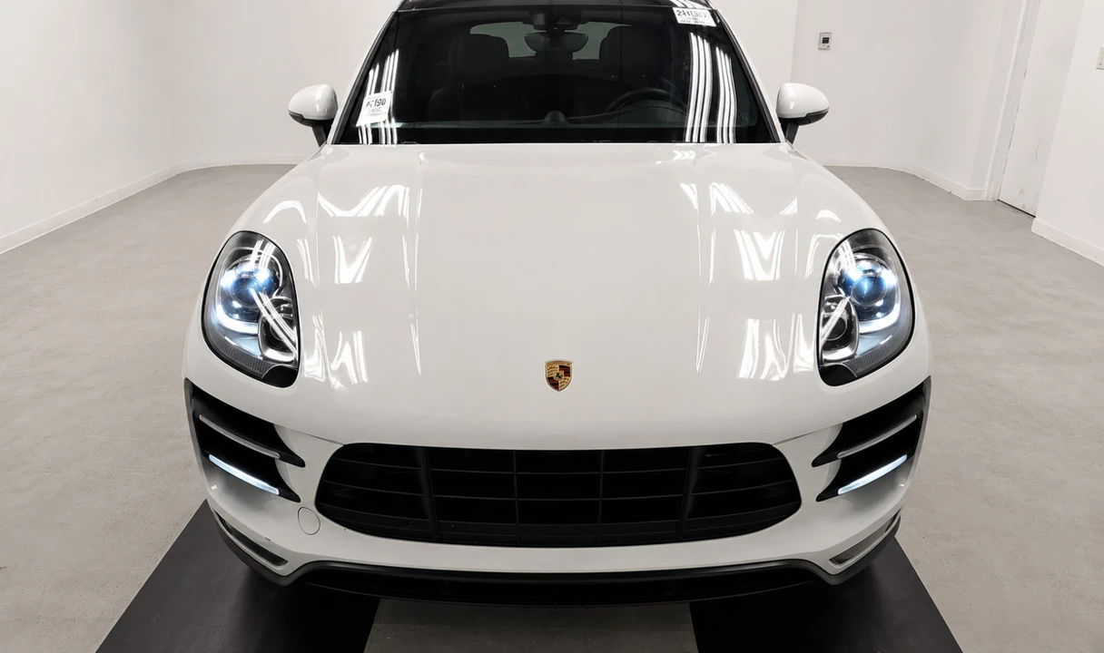 2018 Porsche Macan Turbo - Image 12 of 12
