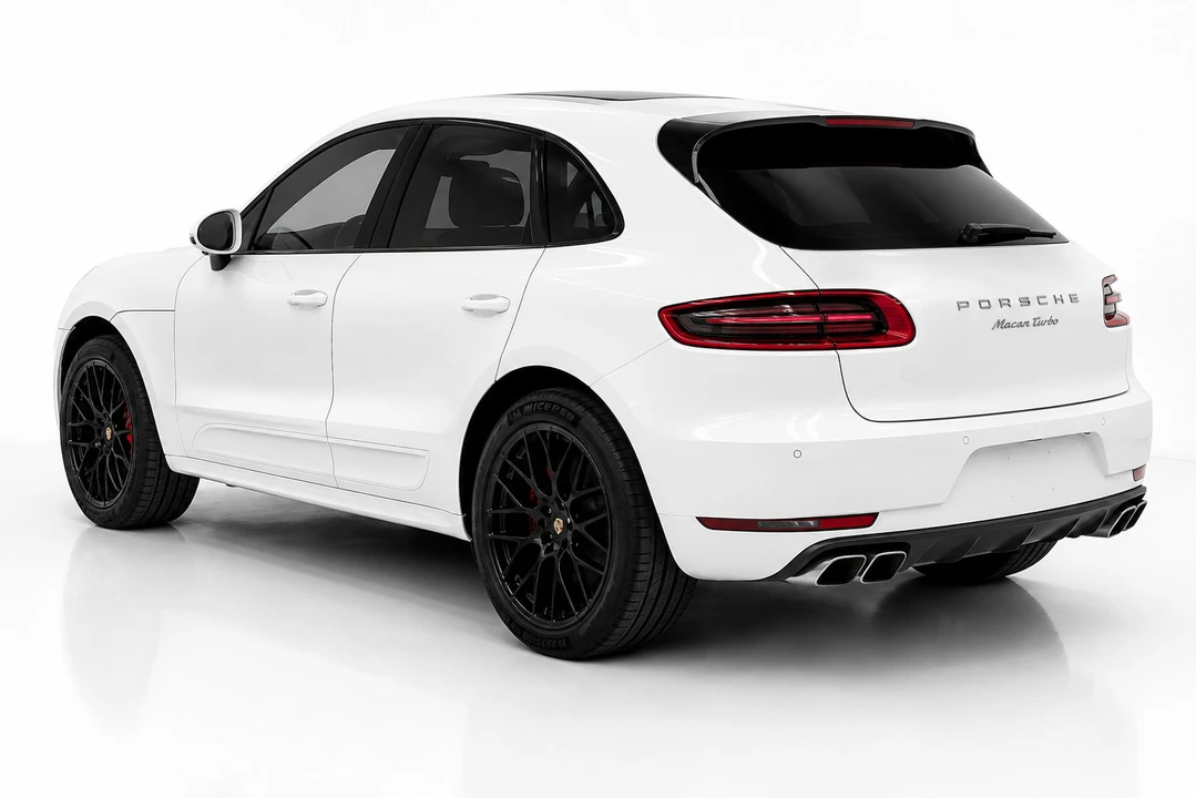 2018 Porsche Macan Turbo - Image 4 of 12