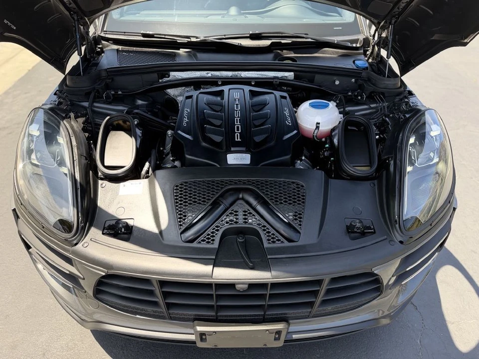 2018 Porsche Macan Turbo - Image 19 of 19