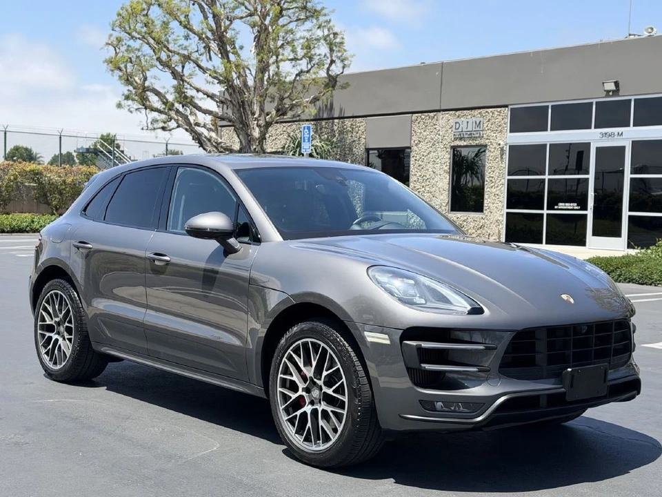 2018 Porsche Macan Turbo - Image 6 of 19