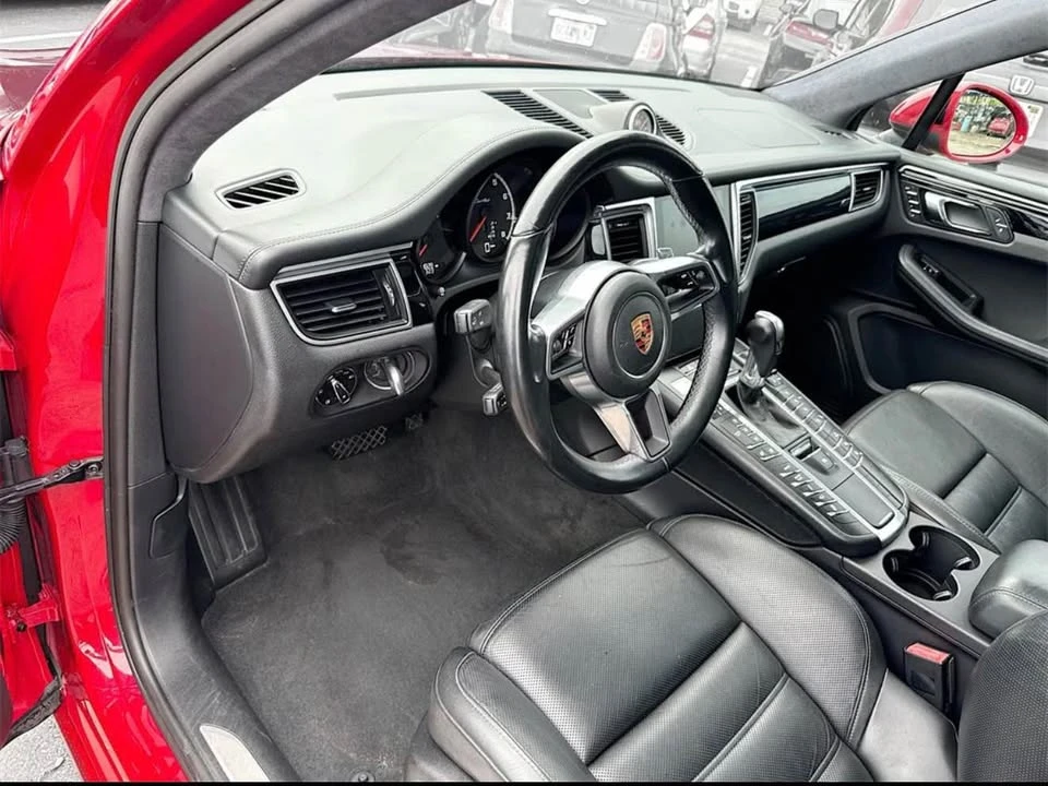 2018 Porsche Macan Turbo - Image 3 of 8