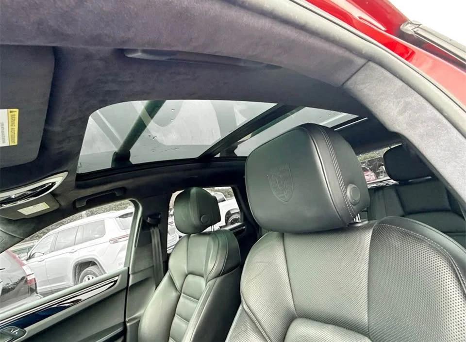 2018 Porsche Macan Turbo - Image 5 of 8