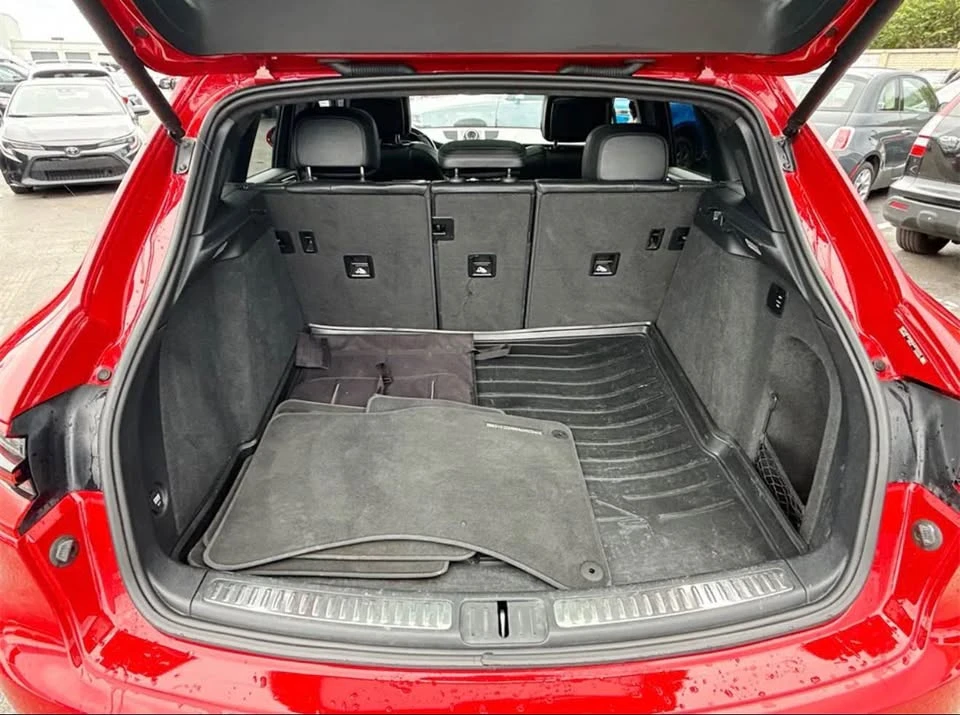 2018 Porsche Macan Turbo - Image 7 of 8
