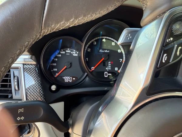 2018 Porsche Macan Turbo - Image 15 of 20