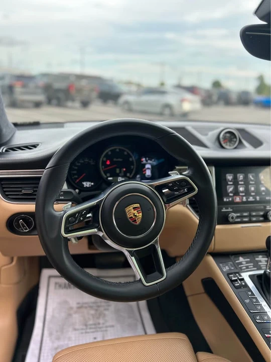 2018 Porsche Macan Turbo - Image 6 of 11
