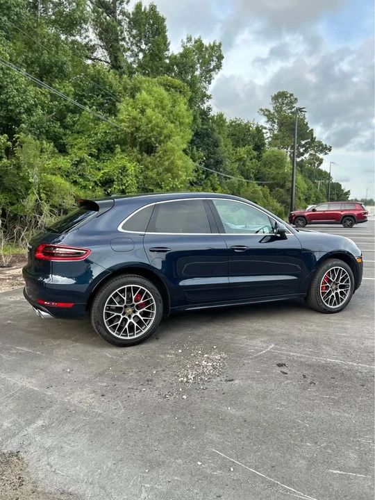 2018 Porsche Macan Turbo - Image 3 of 11