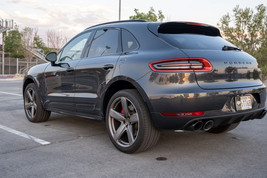 2018 Porsche Macan Turbo - Image 2 of 7