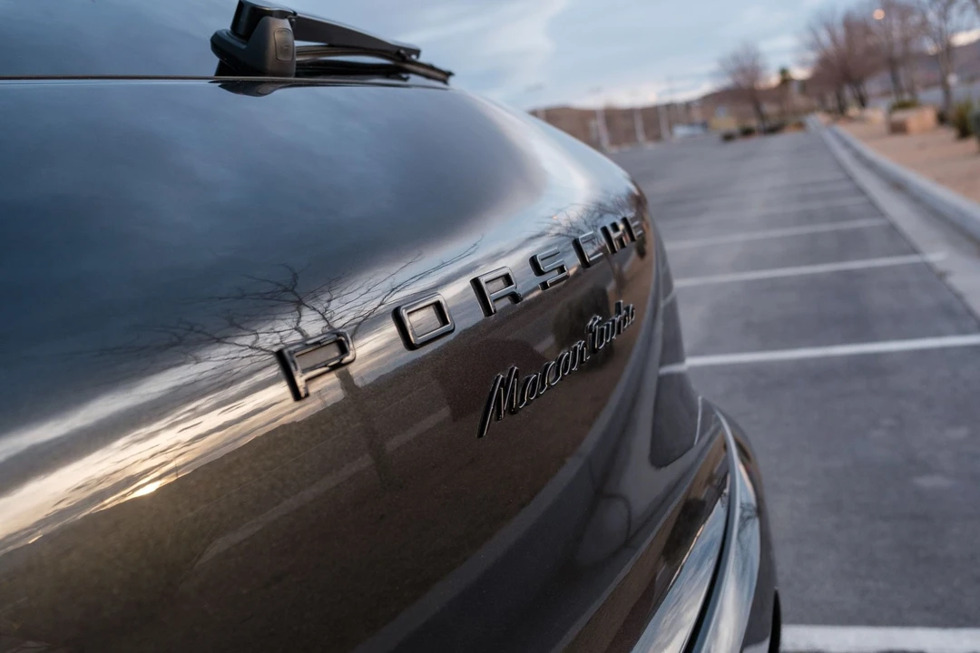 2018 Porsche Macan Turbo - Image 4 of 7