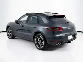 2018 Porsche Macan Turbo - Image 3 of 4