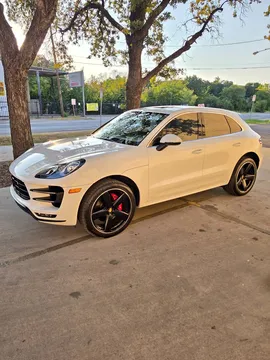 2018 Porsche Macan Turbo