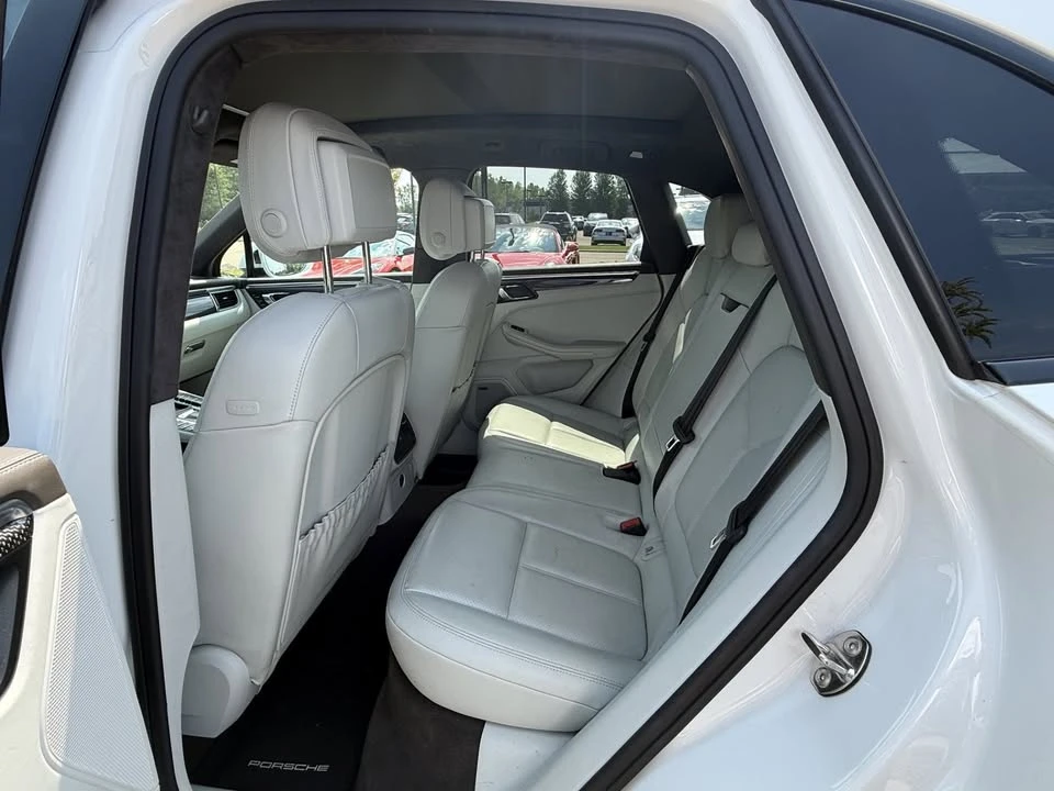 2018 Porsche Macan Turbo - Image 5 of 9