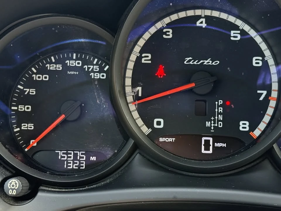 2018 Porsche Macan Turbo - Image 9 of 9