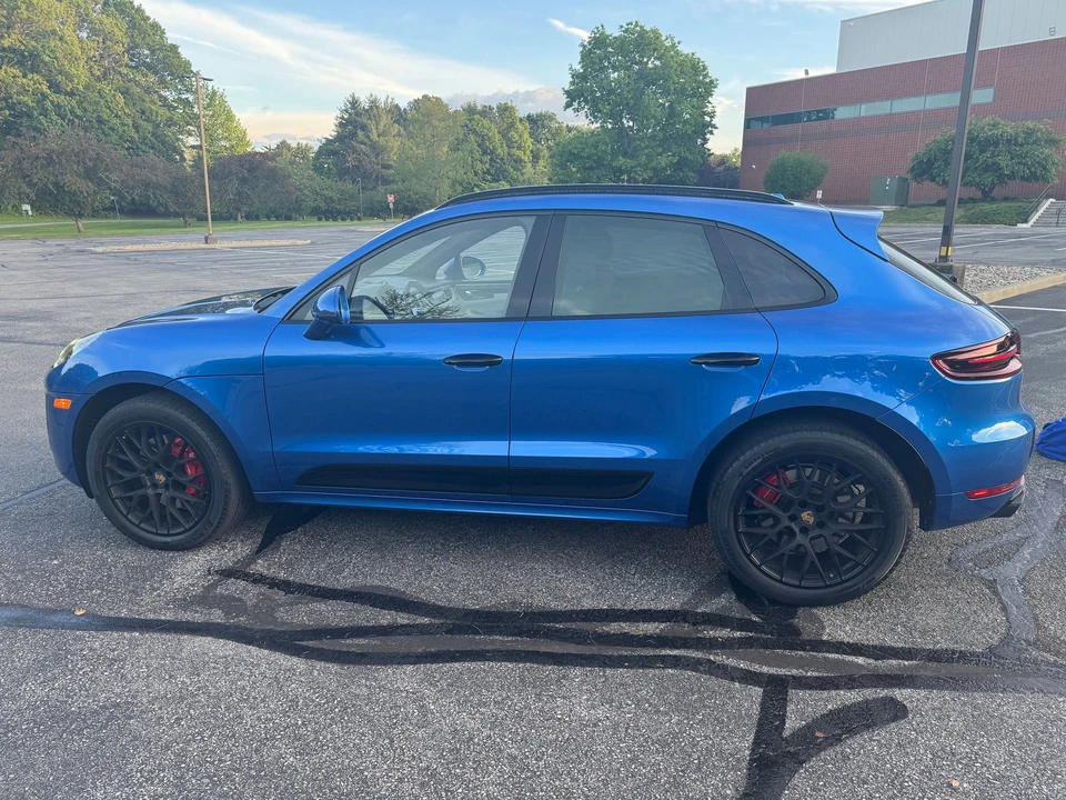 2018 Porsche Macan Turbo - Image 2 of 11