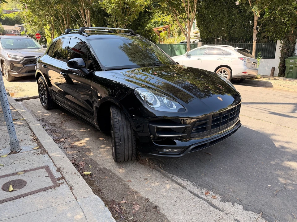 2018 Porsche Macan Turbo - Image 3 of 19