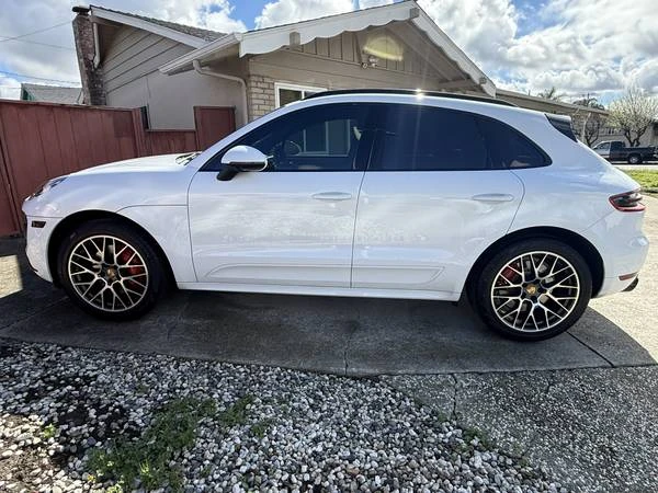 2018 Porsche Macan Turbo - Image 2 of 21