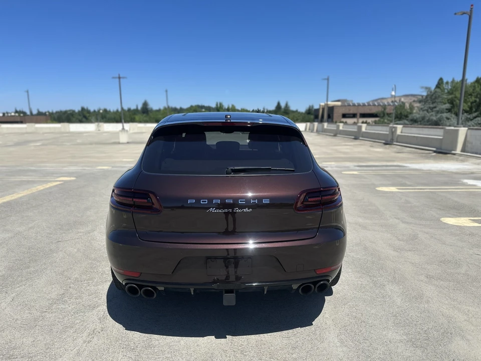 2018 Porsche Macan Turbo - Image 29 of 31