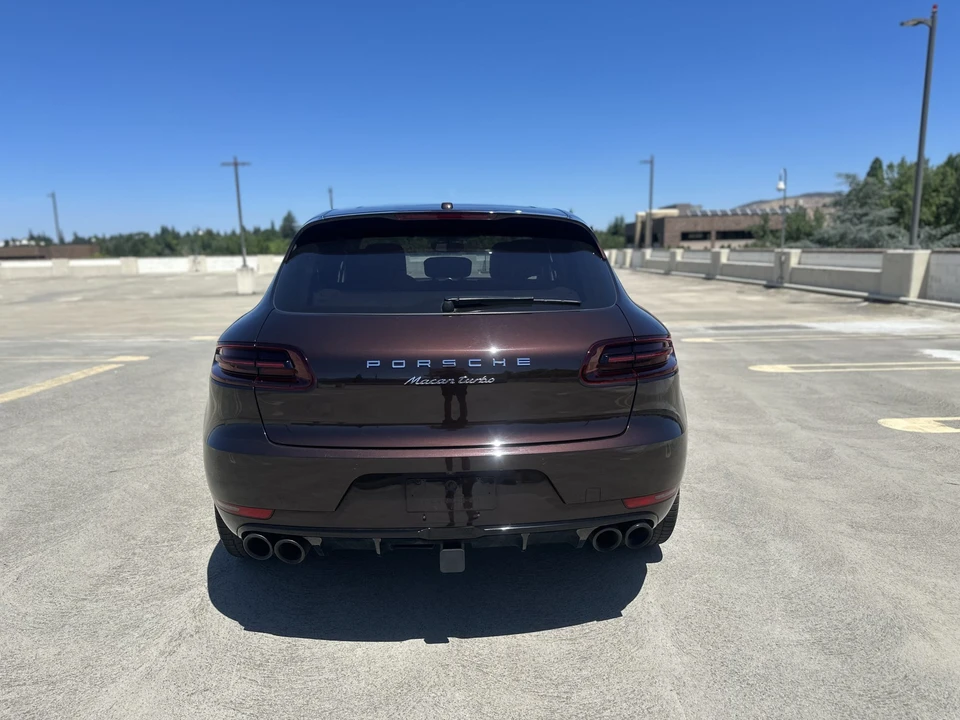 2018 Porsche Macan Turbo - Image 26 of 31