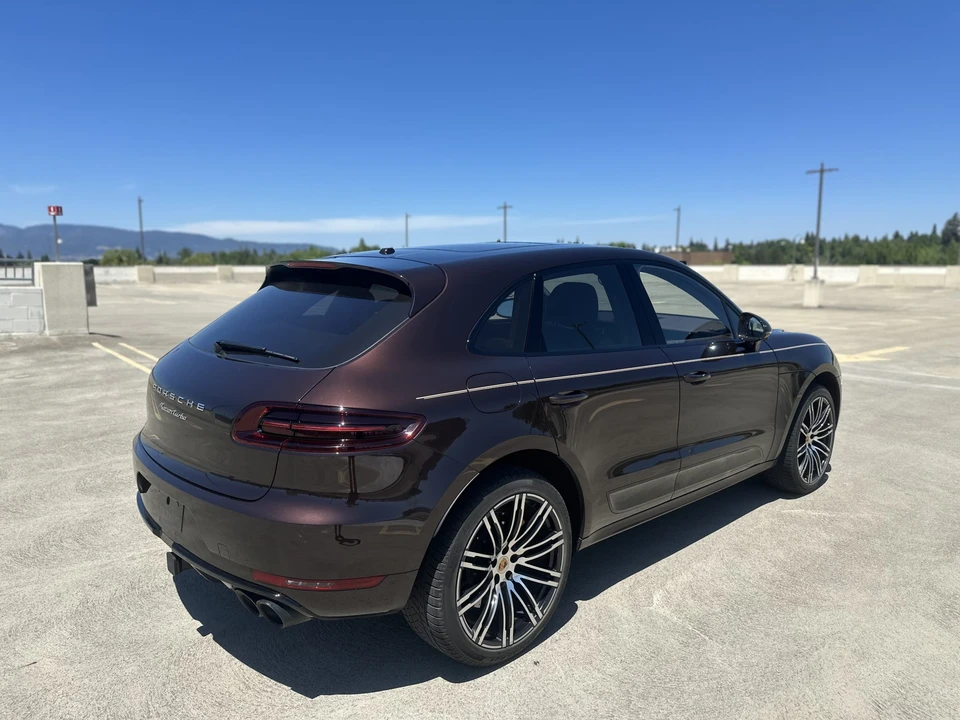 2018 Porsche Macan Turbo - Image 23 of 31