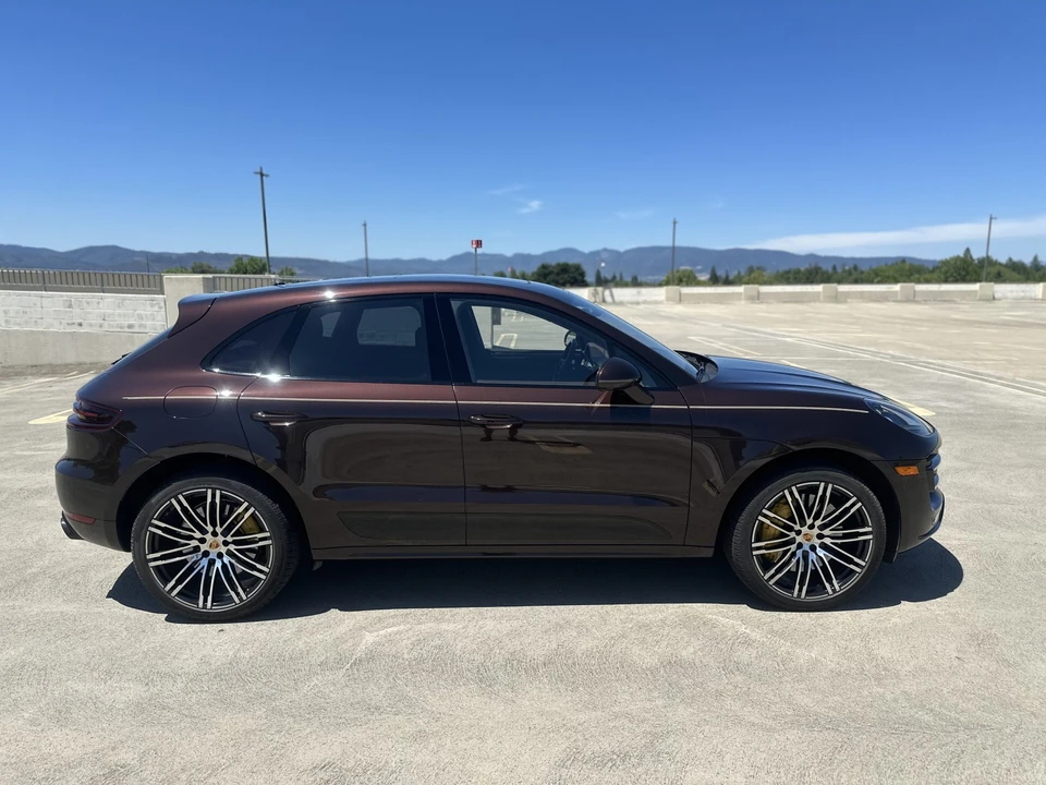 2018 Porsche Macan Turbo - Image 20 of 31