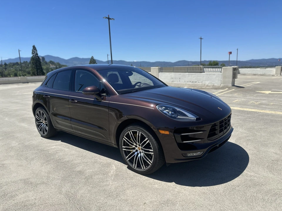 2018 Porsche Macan Turbo - Image 13 of 31