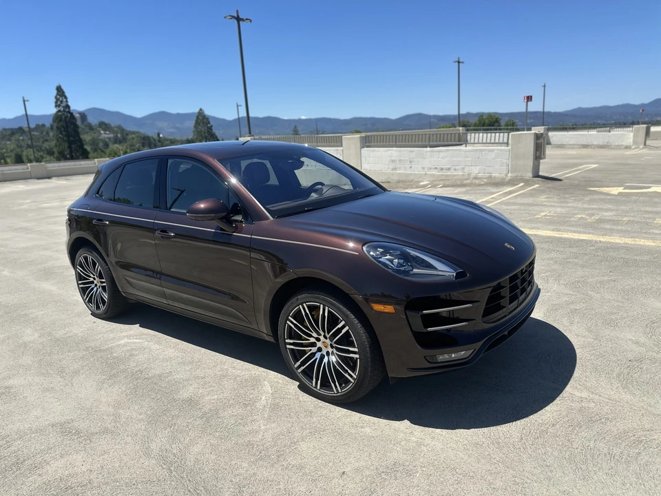 2018 Porsche Macan Turbo - Image 14 of 31