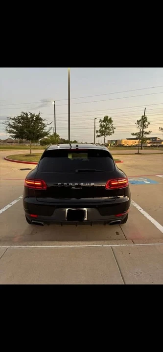 2018 Porsche Macan Turbo - Image 4 of 10