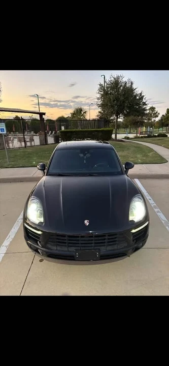 2018 Porsche Macan Turbo - Image 5 of 10