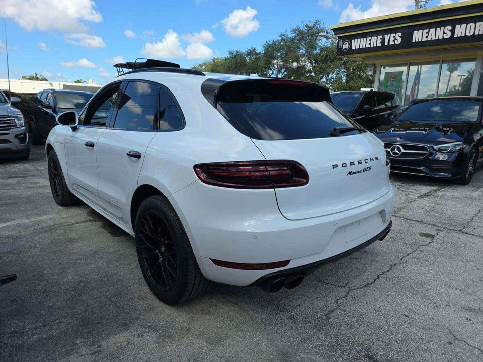 2018 Porsche Macan Turbo - Image 3 of 11