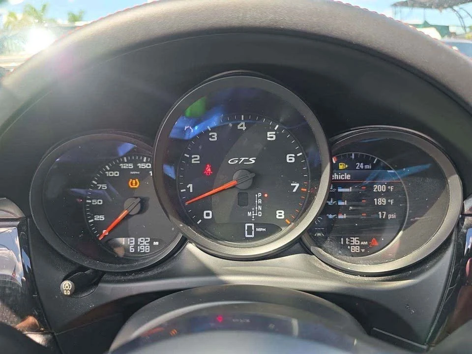2018 Porsche Macan Turbo - Image 7 of 11