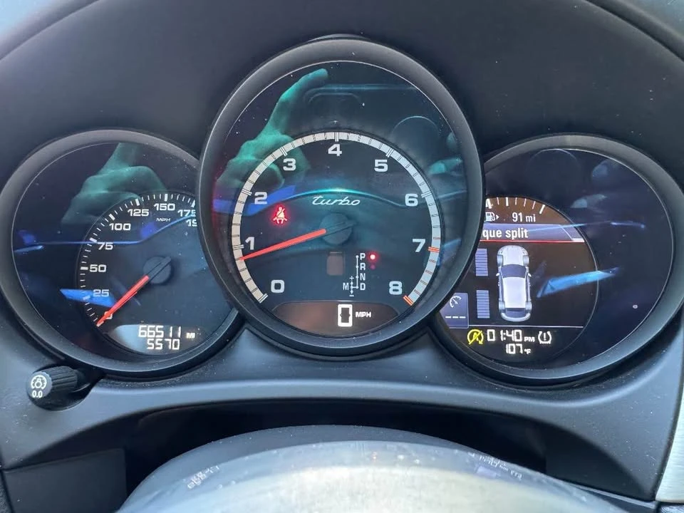 2018 Porsche Macan Turbo - Image 6 of 16