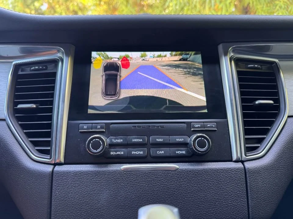 2018 Porsche Macan Turbo - Image 8 of 16