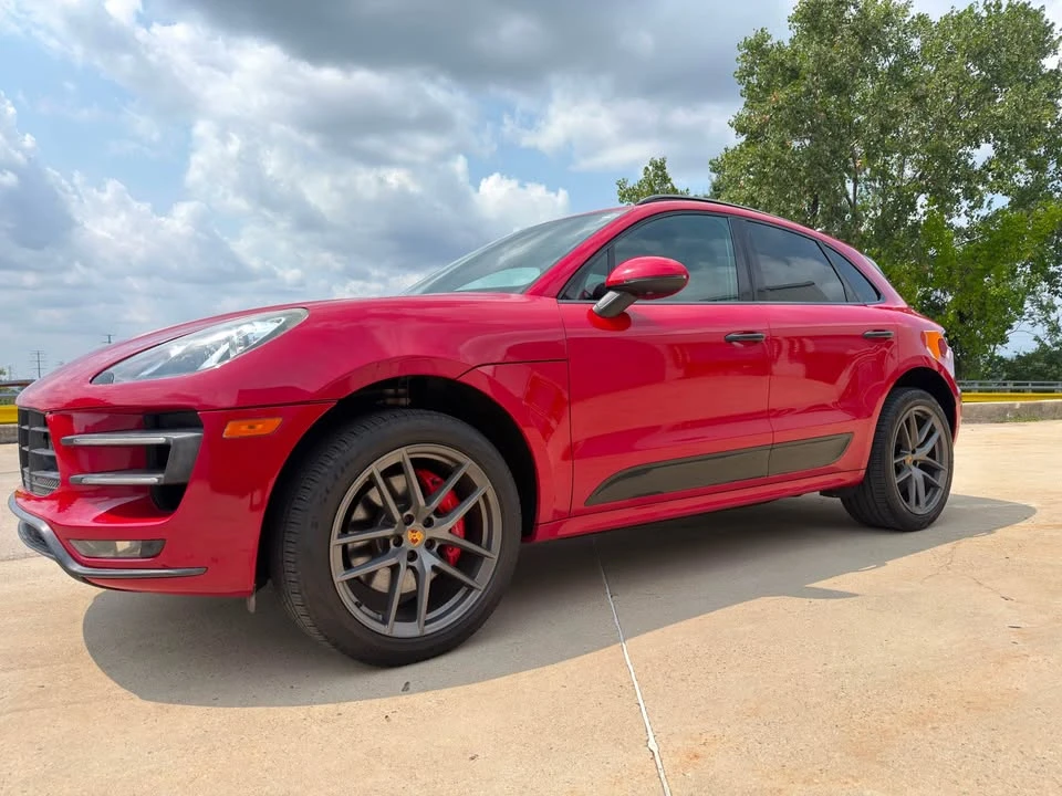 2018 Porsche Macan Turbo - Image 2 of 20