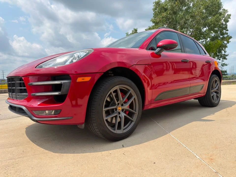 2018 Porsche Macan Turbo - Image 12 of 20