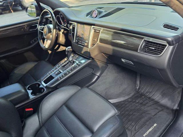 2018 Porsche Macan Turbo - Image 9 of 19
