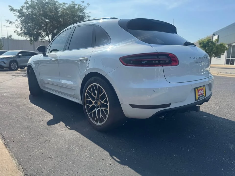 2018 Porsche Macan Turbo - Image 7 of 15
