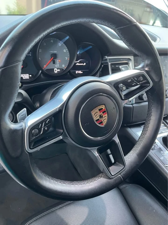 2018 Porsche Macan Turbo - Image 5 of 10