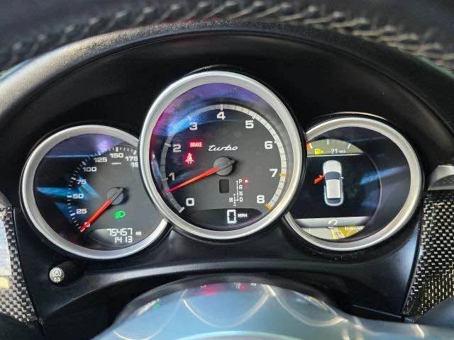 2018 Porsche Macan Turbo - Image 18 of 19