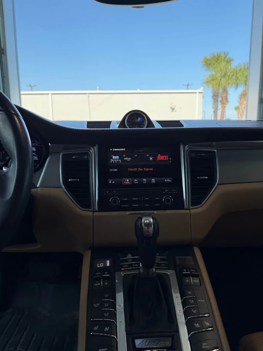 2018 Porsche Macan Turbo - Image 6 of 15
