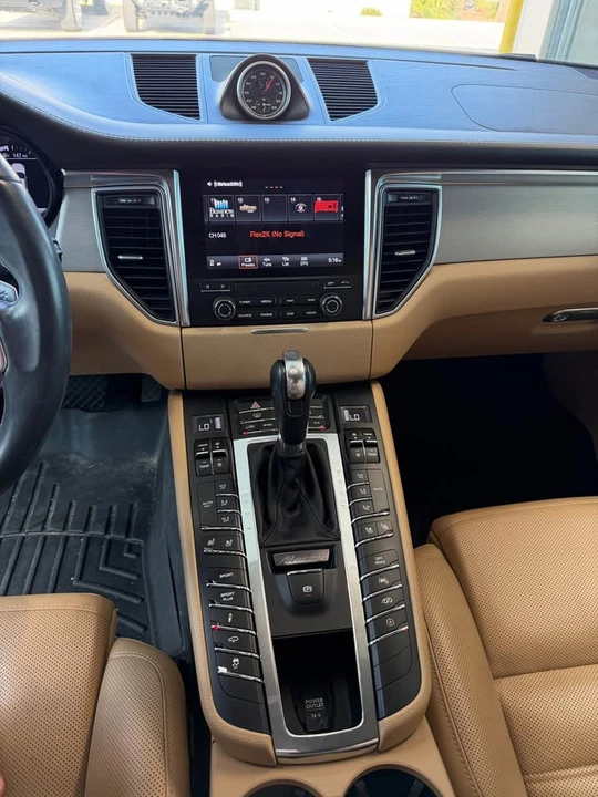 2018 Porsche Macan Turbo - Image 7 of 15