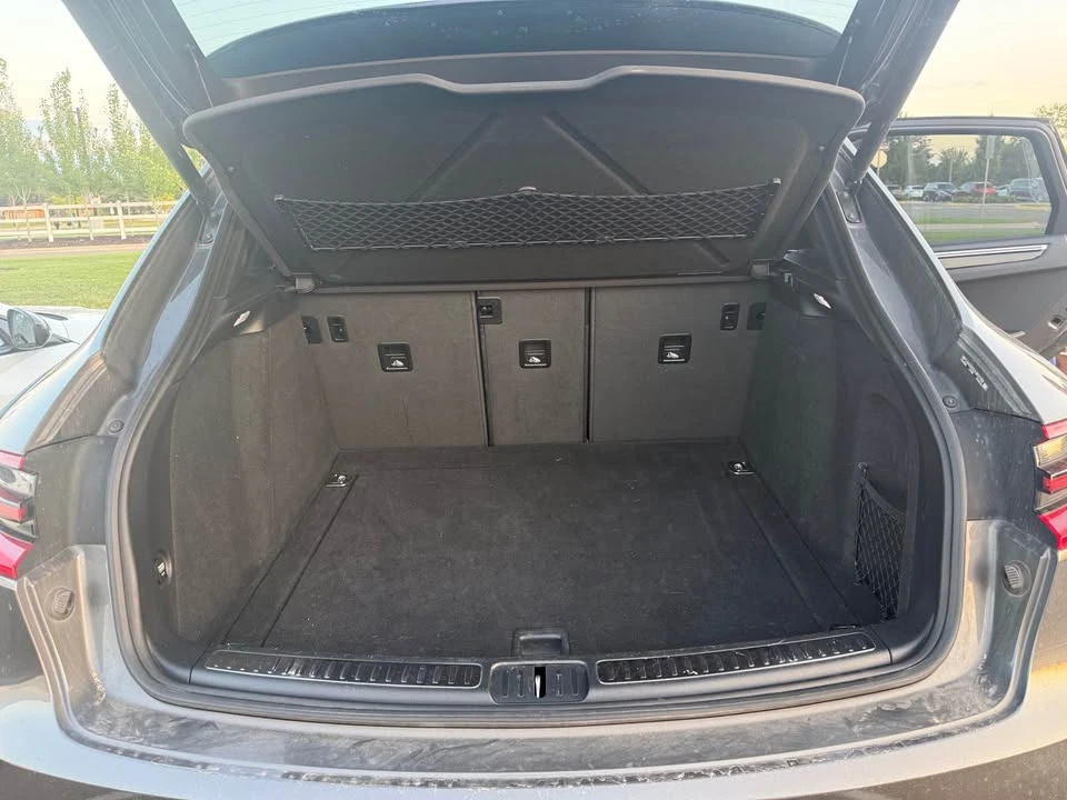 2018 Porsche Macan Turbo - Image 10 of 10