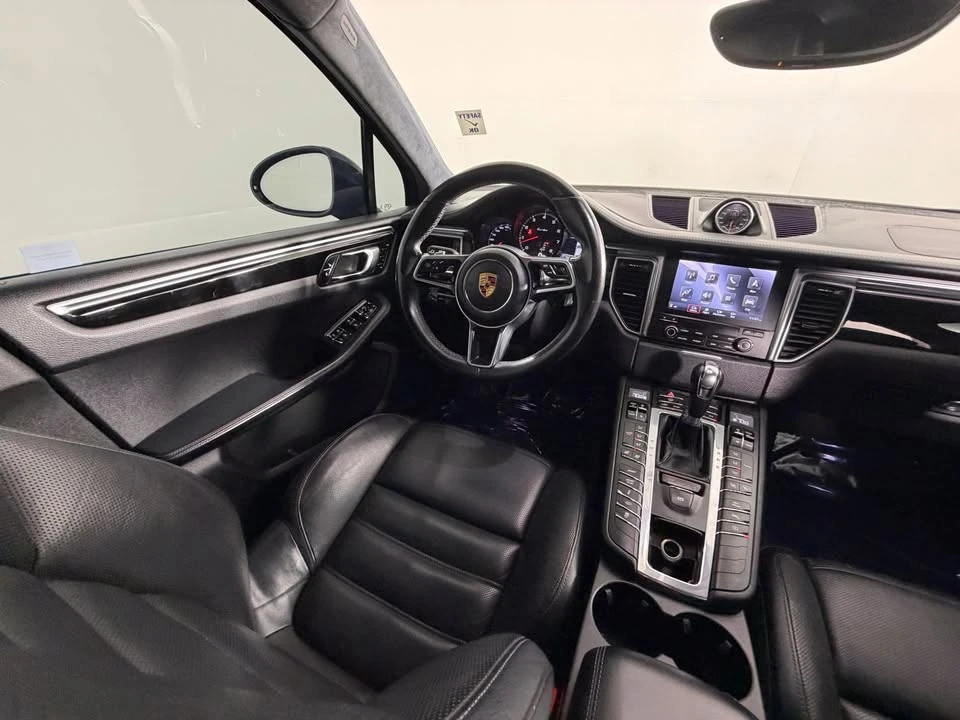 2018 Porsche Macan Turbo - Image 10 of 20