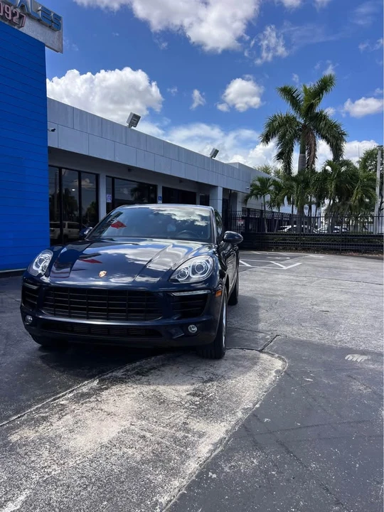 2018 Porsche Macan Turbo - Image 2 of 19