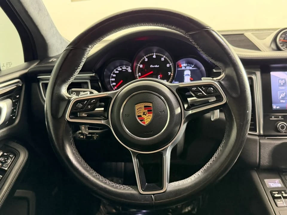 2018 Porsche Macan Turbo - Image 13 of 20