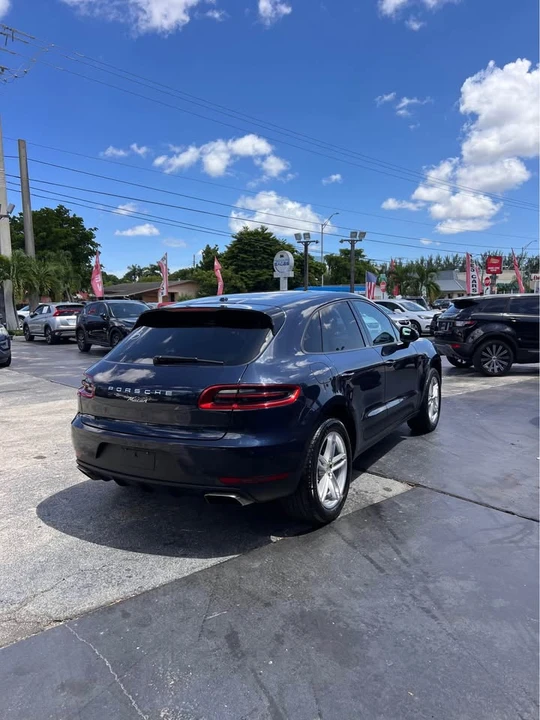 2018 Porsche Macan Turbo - Image 10 of 19