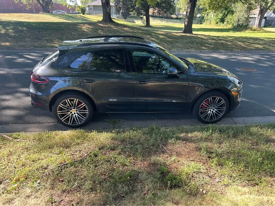 2018 Porsche Macan Turbo - Image 5 of 14