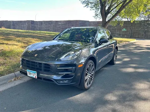 2018 Porsche Macan Turbo