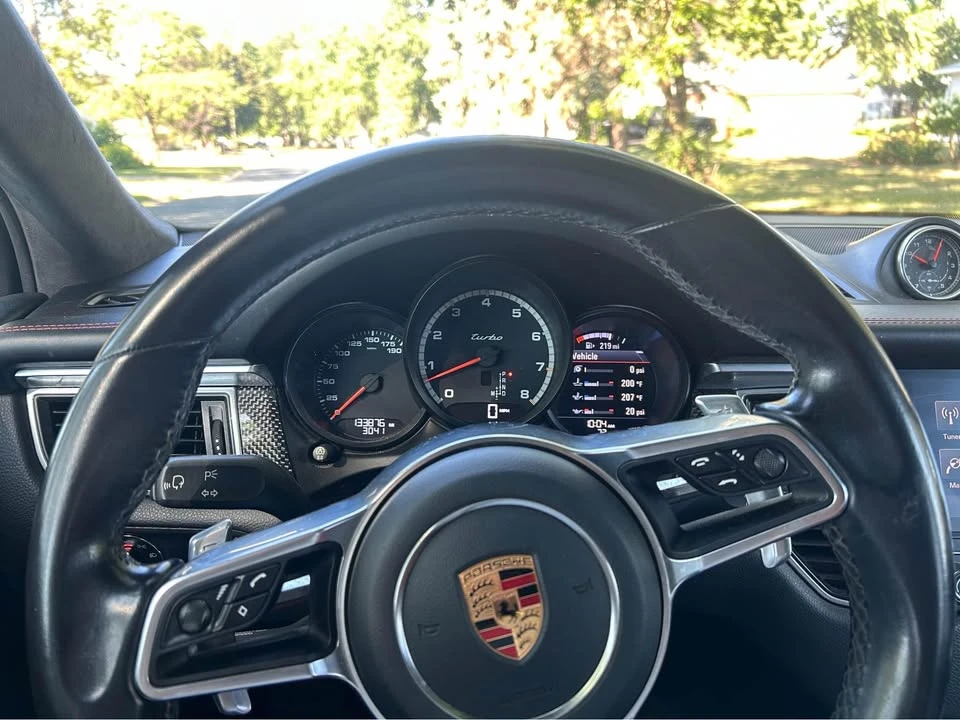 2018 Porsche Macan Turbo - Image 10 of 14