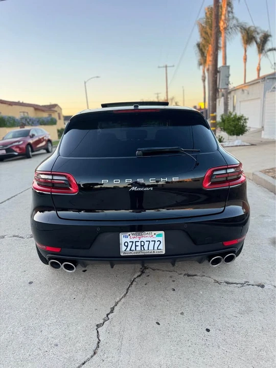 2018 Porsche Macan Turbo - Image 3 of 18